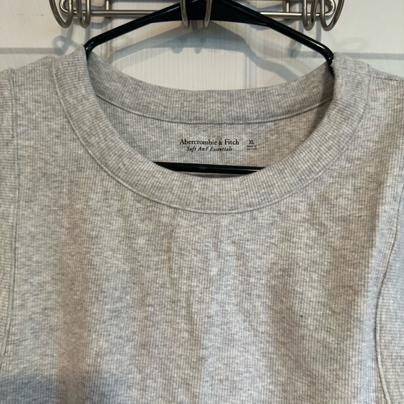 Abercrombie & Fitch Essential Rib Crew Tank - Picture 3 of 11